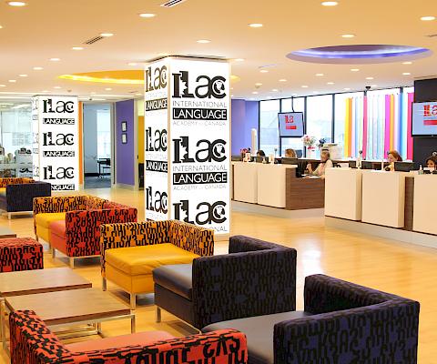Lounge étudiants école de langue ILAC Toronto