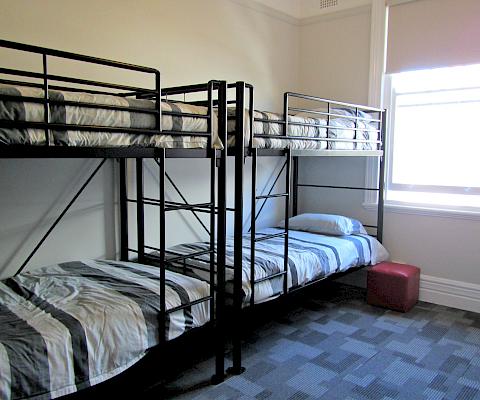 Student House "Manly Bunkhouse"